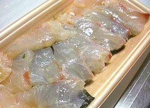 鯛エスニック麺